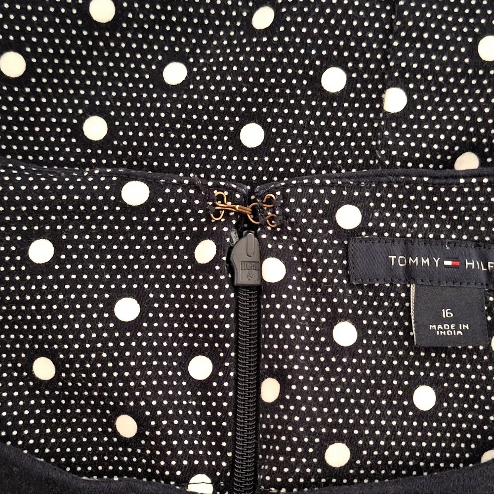 Tommy Hilfiger Sleeveless Sheath Dress - Picture 5 of 12